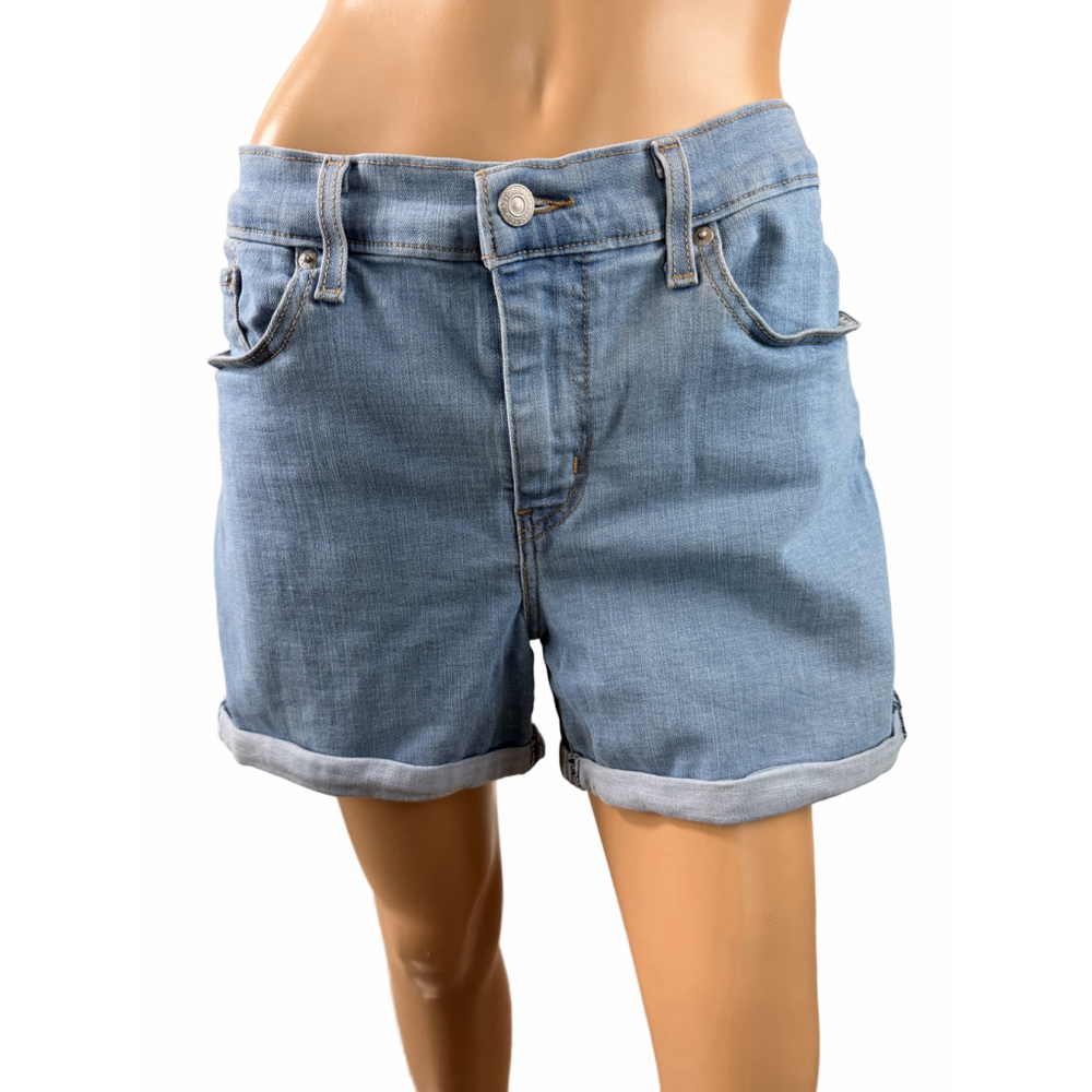 Women's Levi's Light Blue Mid Length Jean Shorts Sz 32 Normcore Y2K 90s inspired - Picture 2 of 16